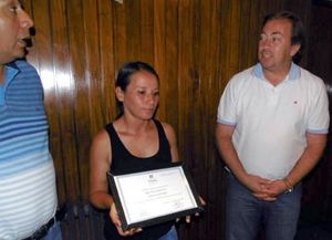 Madre de tres hijos separada devolvió 30 mil pesos que encontró tirados en la calle