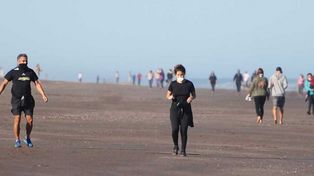 El ministro de Turismo confía en una buena temporada de verano con los cuidados necesarios