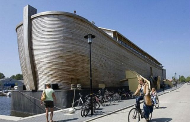 El arca de Noé creada por el carpintero holandés Huibers.