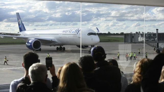 El avión que une Rosario con Madrid es el de mayor capacidad de pasajeros que opera en Argentina