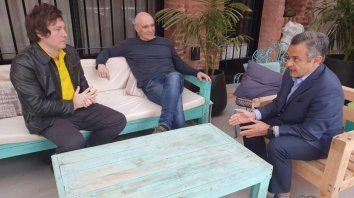Troika. Milei, Espert y Rosales, referentes del espacio ultraliberal que busca dar el batacazo el año próximo. Troika. Milei, Espert y Rosales, referentes del espacio ultraliberal que busca dar el batacazo el año próximo.