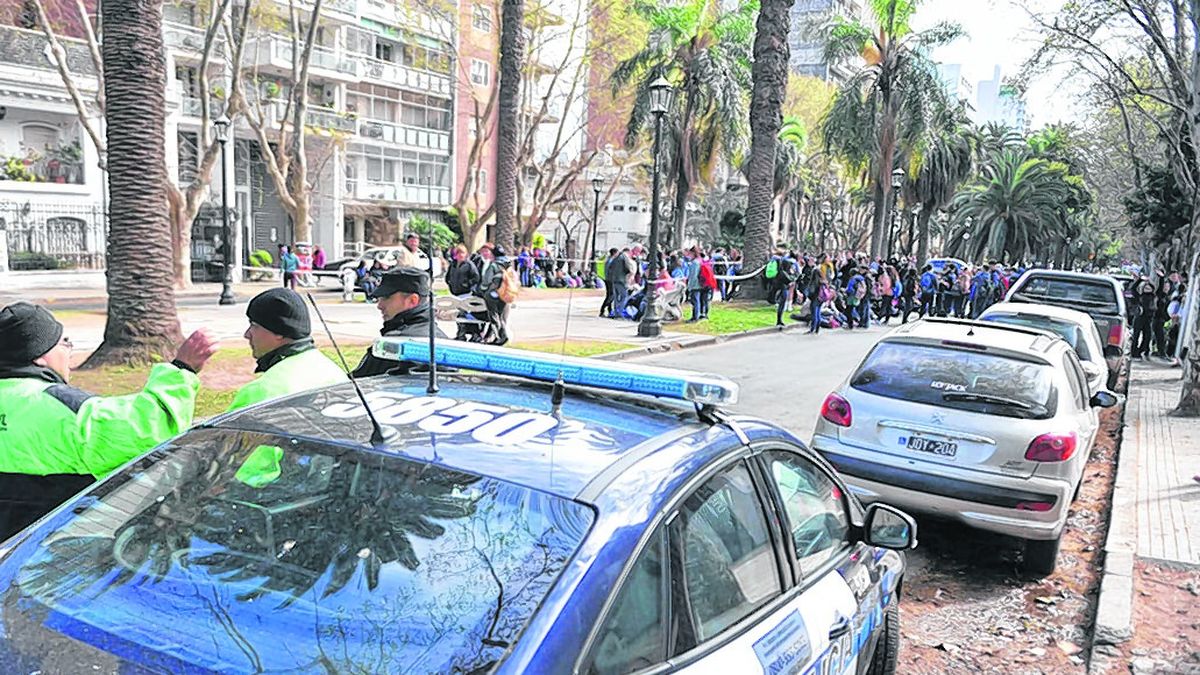 Educación ya advierte a padres que deberán pagar por las amenazas de bomba
