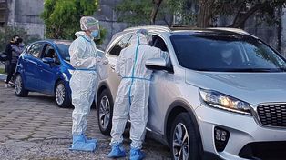 Hisopados en la provincia: centro de testeos del Hospital Iturraspe viejo de la ciudad de Santa Fe