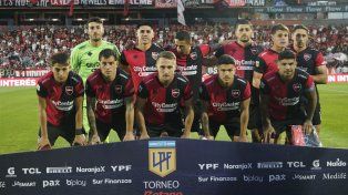 La formación del estreno de Lunari como DT ante Tigre. Los pibes fueron Mateo Silvetti y Valentino Acuña. &nbsp;