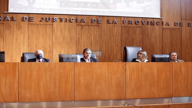 Hubo una reunión del Jurado de Enjuiciamiento este lunes.&nbsp; &nbsp;