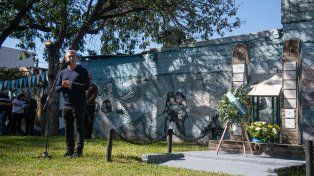 Javkin encabezó el acto del 2 de abril en Rosario
