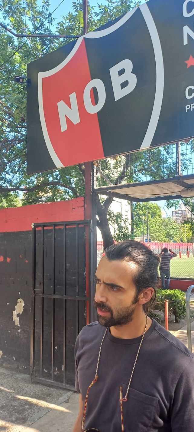 Jack Nicas visitó en primer lugar de la producción para el New York Times la escuela leprosa de Malvinas.