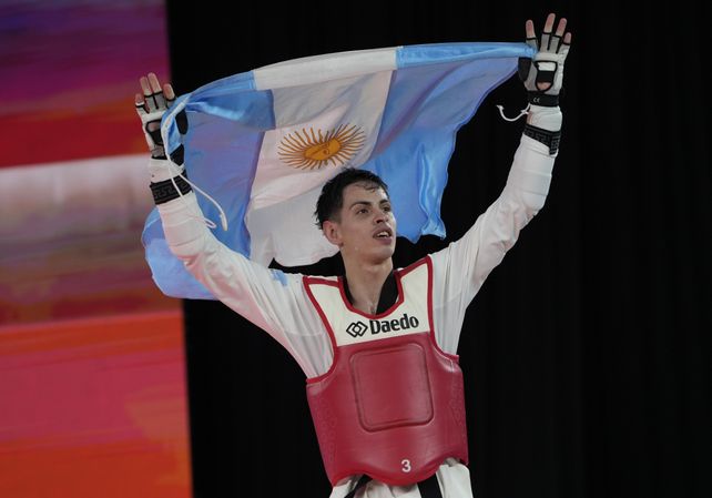 José Acuña se quedó con el oro en taekwondo en la categoría hasta 68 kilos.