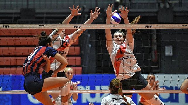 San Lorenzo quedó a un paso de jugar la final de la Liga Femenina de vóley.