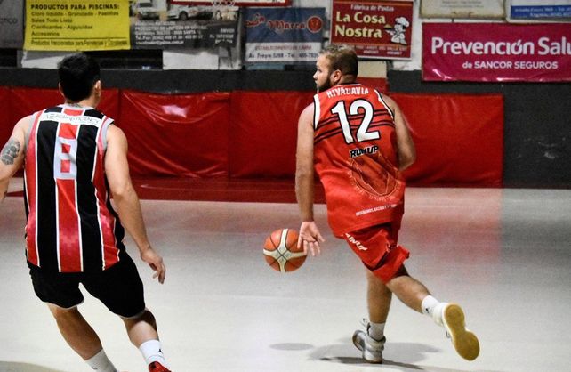 GyE frenó a El Tala y Rivadavia cayó con Independiente