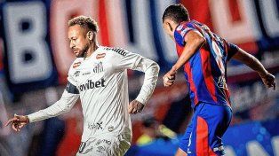 San Lorenzo empató con el Santos de Neymar y sigue como líder de su grupo