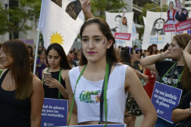 Galería de fotos: un 8M con pancartas y juventudes