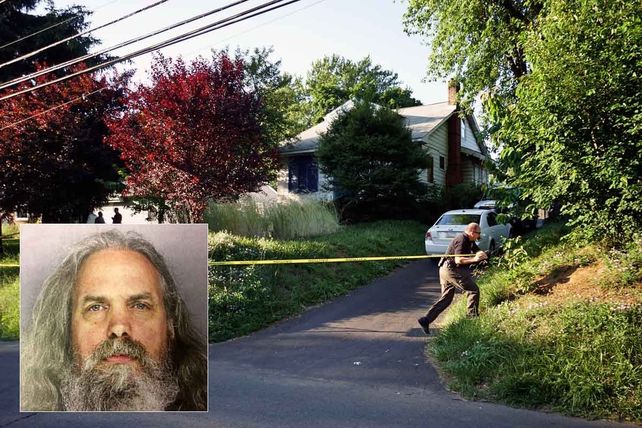 Lee Kaplan y la casa donde se hizo un procedimiento judicial.