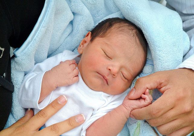 Derechos. La propuesta aborda la importancia de la presencia de los padres en la cura de sus hijos.