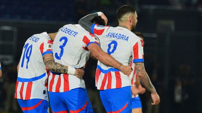 La celebración del triunfo. El enfrentamiento Paraguay-Chile fue de los dos técnicos argentinos que se juegan cosas importantes.