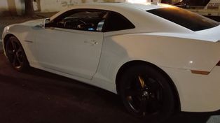 El Chevrolet Camaro que conducía la persona arrestada fue llevado al corralón municipal.