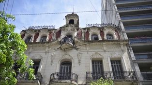 Inmueble de valor patrimonial. El Hotel Britannia, en San Martín al 300, fue inaugurado en los primeros años del siglo XX.