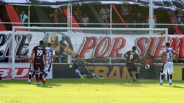 Todo el color de los partidos de Patronato y Atlético Paraná
