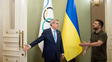 El presidente de Ucrania cuestionó al Comité Olímpico por sugerir el regreso de atletas rusos