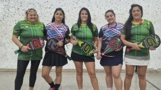Destacadas. Las jugadoras Maira Rosso, Evangelina Chaves, Estefanía Rosso, Estefanía Chávez y Florencia Rodríguez.