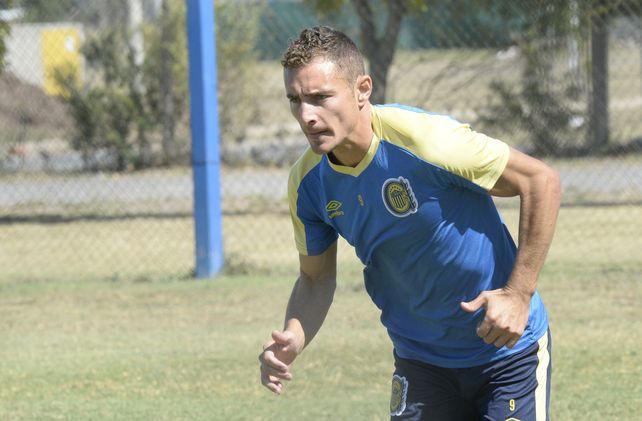 Marco Ruben sería el único delantero que presentaría Central en cancha de Tigre.