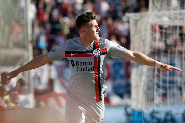 Uni&oacute;n quiere cobrarle a San Lorenzo si vende a Gaich
