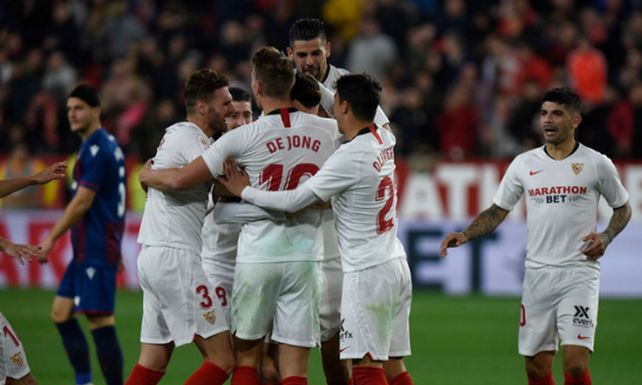 En el plantel del Sevilla reportaron un caso de coronavirus.