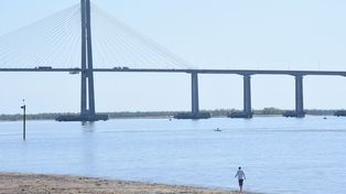 Octubre 2022 se despide con una jornada otoñal en Rosario. Para este lunes se espera una máxima de 20 grados.&nbsp;