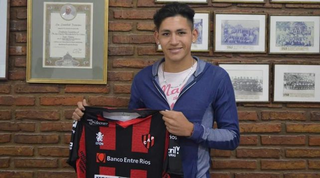 Del Patrón al Xeneize: Vázquez es nuevo jugador de Boca