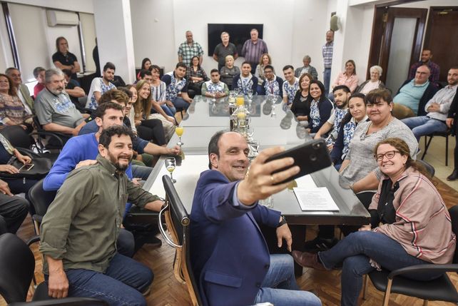 Corral distinguió a deportistas santafesinos