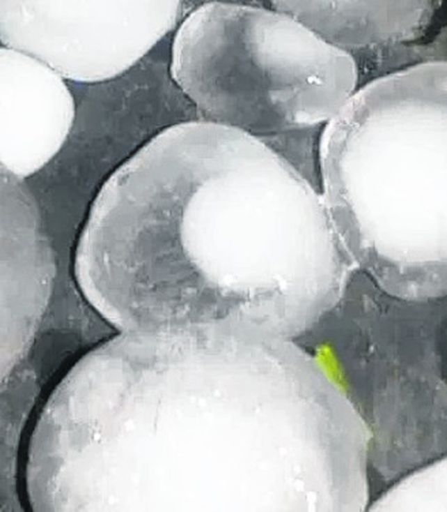 El granizo fue voluminoso.