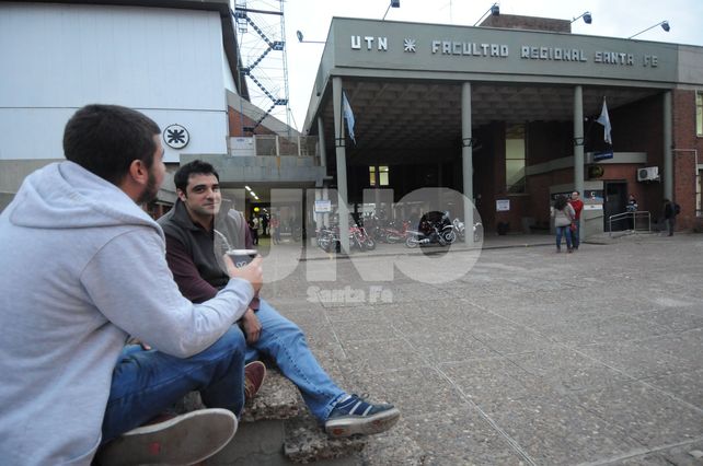 El actual edificio fue inaugurado en los primeros años de la década del 80
