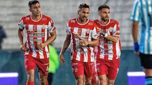 Talleres hizo historia al eliminar a Racing de la Copa Argentina.