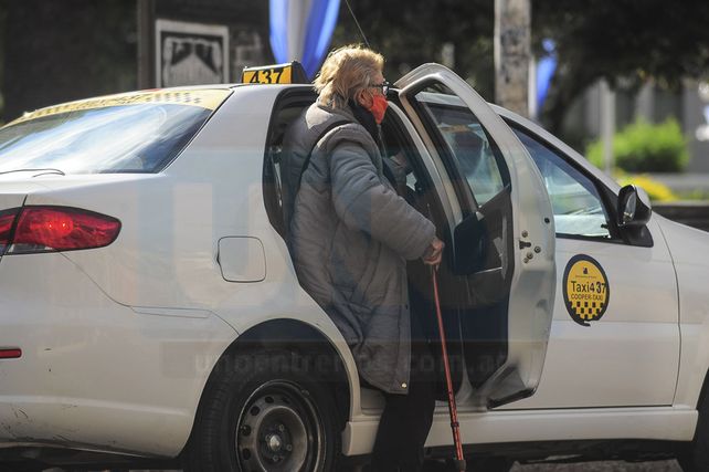 Paraná: Este es el protocolo para viajar en taxis o remises