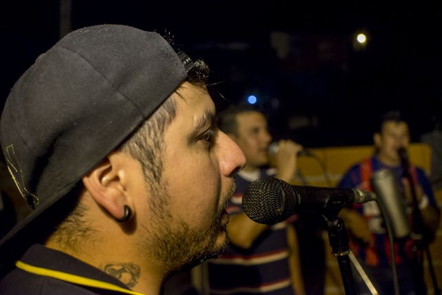 Grupo Inesperados es una banda de Paraná que anhela llegar lejos en la movida tropical. Hoy pasaron por Luz