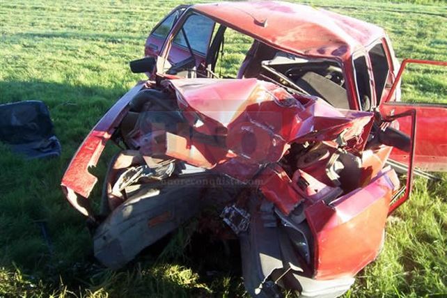 Vera: murió un joven al estrellar su auto contra un árbol