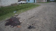 Restos de sangre donde cayó el cuerpo de Rodríguez, de 32 años. Restos de sangre donde cayó el cuerpo de Rodríguez, de 32 años.