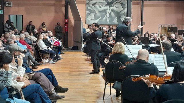 La Vieja Usina recibió una nueva presentación de la Sinfónica