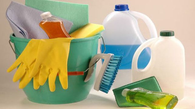 La Anmat prohibió el uso de varios productos de limpieza para la casa