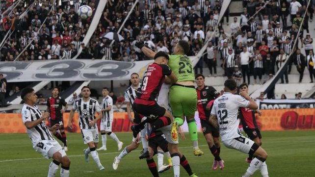 Incursión de Newells en el área mendocina