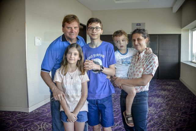 Santino. Con el apoyo de su familia
