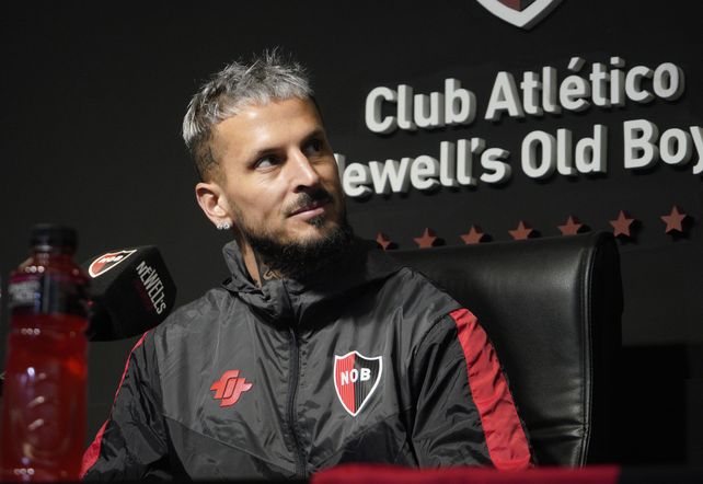 Bernardi pasa la escoba en Newells: un peso pesado del plantel será el primero en irse