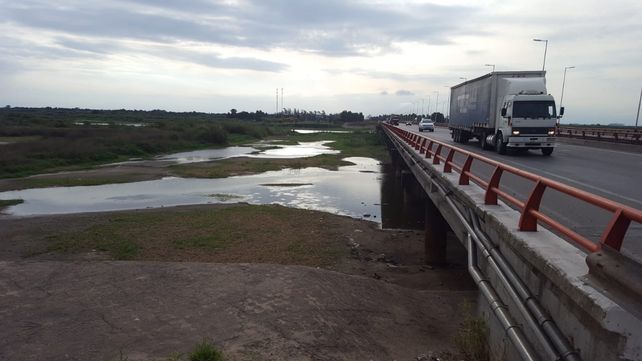 Al igual que el Paraná, el río Salado registra el nivel más bajo del año