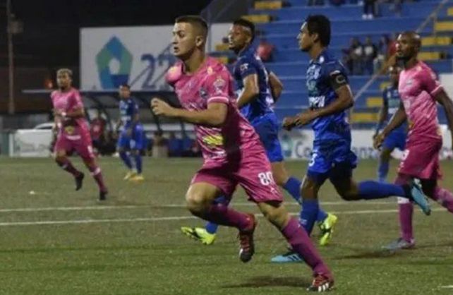 El defensor Pablo Calder&oacute;n firm&oacute; contrato con Uni&oacute;n hasta diciembre de 2022.&nbsp;