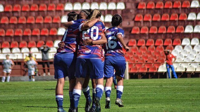 Las chicas de Unión, a puro gol: triunfazo y festejo en casa ante Estrella del Sur Las chicas de Unión, a puro gol: triunfazo y festejo en casa ante Estrella del Sur