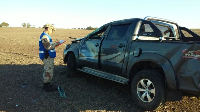 El jefe de la Policía de Entre Ríos volcó su camioneta para evitar choque frontal