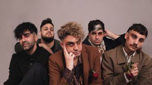 Indie contra los golpes. Muñecas presenta su EP en Distrito Siete.