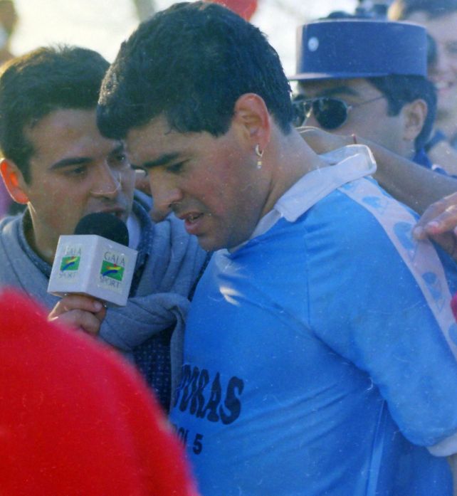 La increíble historia de un gesto y una foto de Maradona en Totoras, que conmovieron al mundo