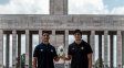 Con el monumento como testigo. En la previa al encuentro, los capitanes de Capibaras XV, Ignacio Gandini, y Peñarol Rugby, Felipe Aliaga, posan en el icónico lugar de la Cuna de la Bandera. FOTO. GENTILEZA PRENSA CAPIBARAS XV Con el monumento como testigo. En la previa al encuentro, los capitanes de Capibaras XV, Ignacio Gandini, y Peñarol Rugby, Felipe Aliaga, posan en el icónico lugar de la Cuna de la Bandera. FOTO. GENTILEZA PRENSA CAPIBARAS XV