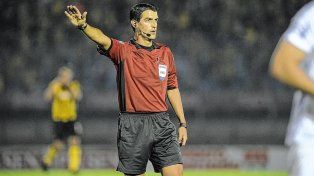 Está el árbitro para el duelo entre Colón y Vélez en Uruguay